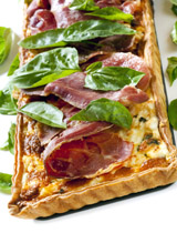 Quiche aux prosciutto et basilic